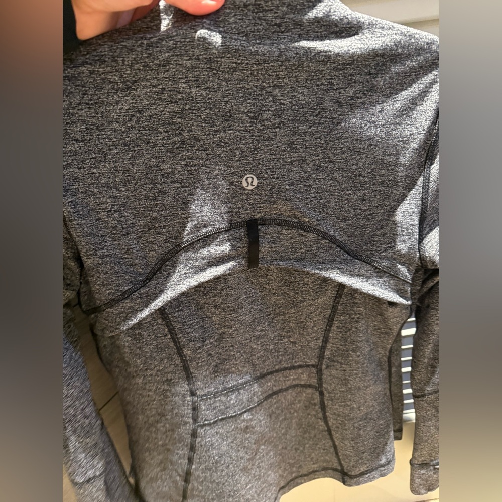 Lululemon gray define zip up jacket - Picture 5 of 11
